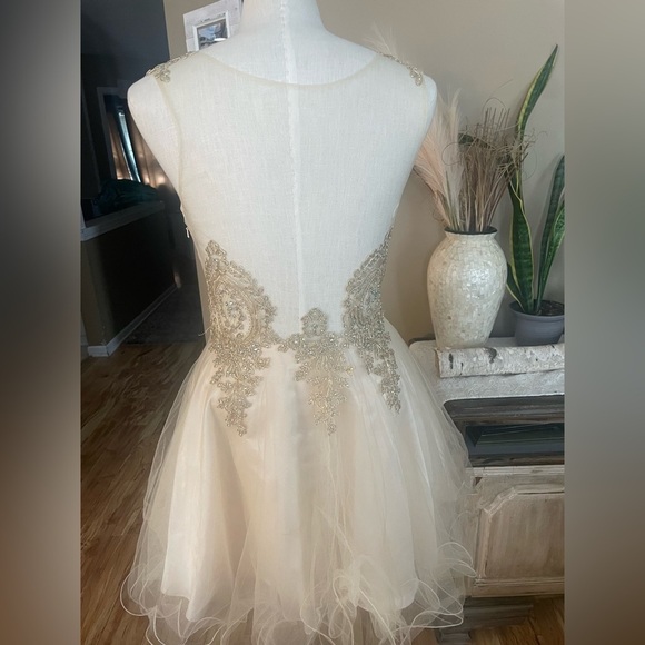 Chica formal dress gold cream short fluff beaded - Picture 7 of 15